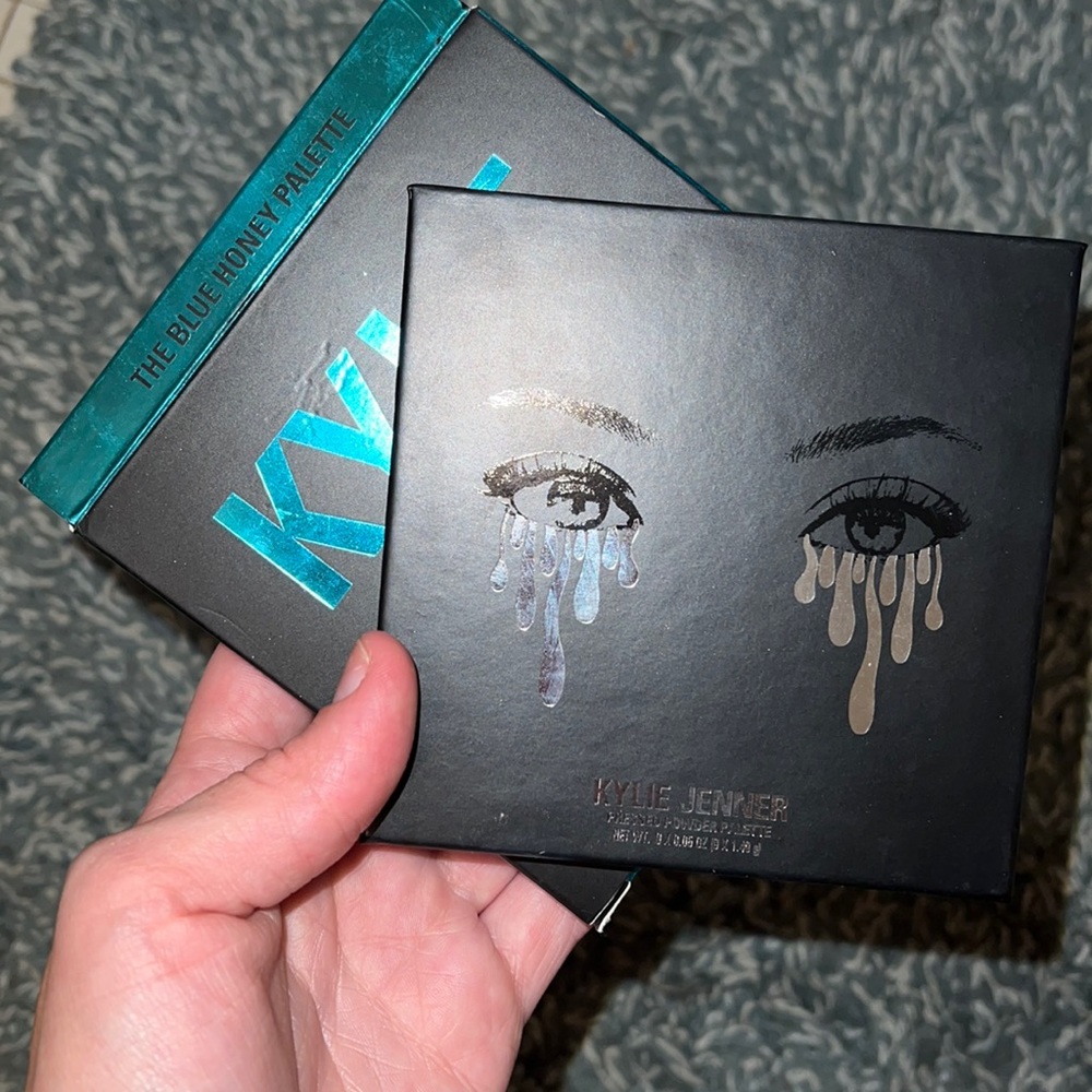 Kylie Jenner eye shadow